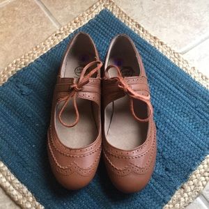 Brown tie flats